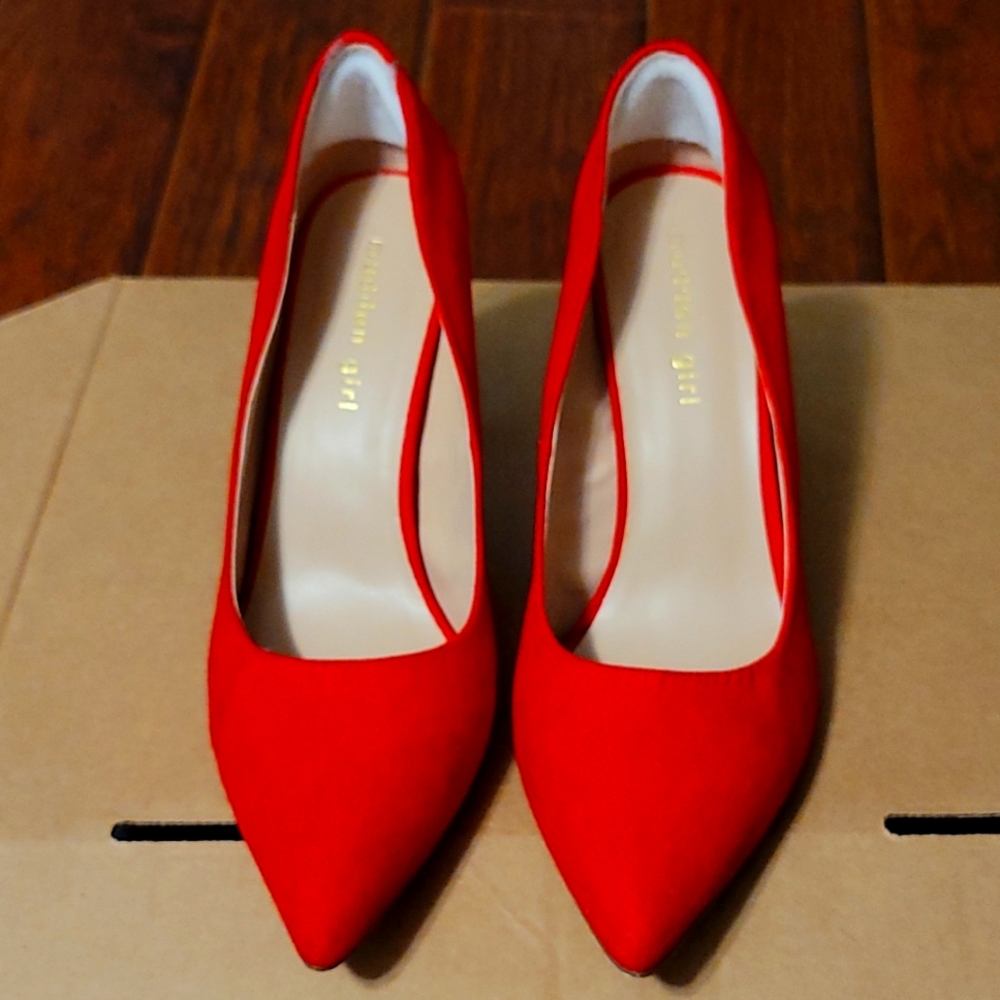 Madden Girl Suede Pump